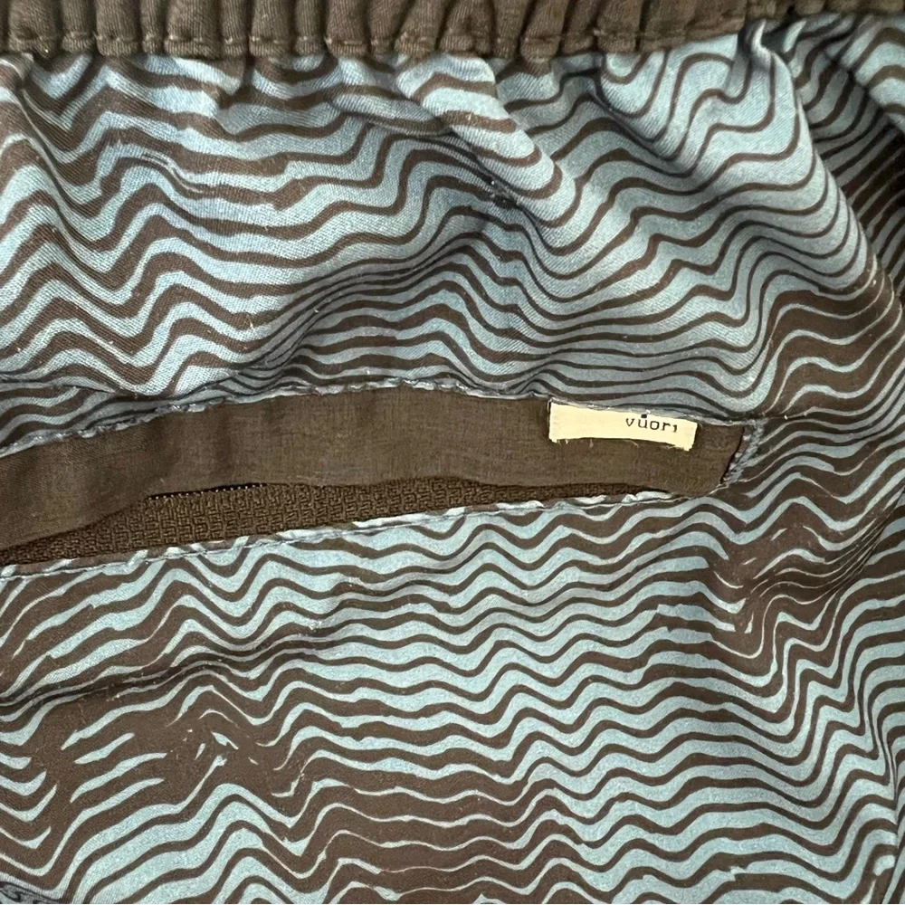 Vuori Blue Shorts with Light Blue Wave Print Size Medium